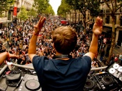 Avicii -Street Performance