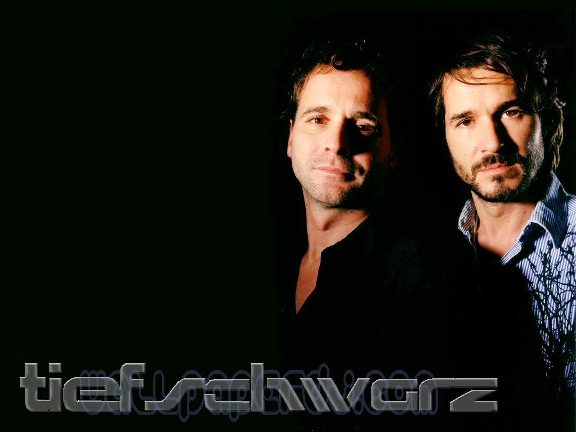 Tiefschwarz Wallpaper